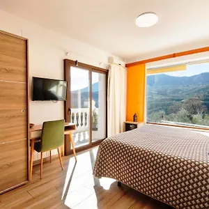 Y Rural Naranjos 2*, Melegis Spanje